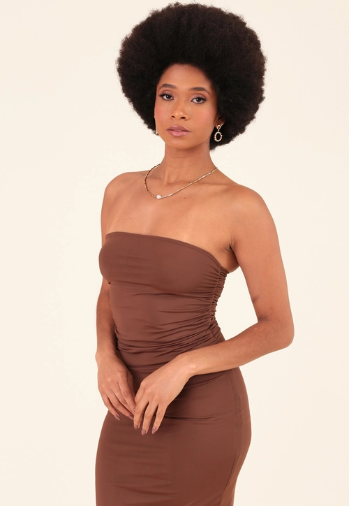 Vestido Midi Em Poliamida Com Decote Reto E Franzidos