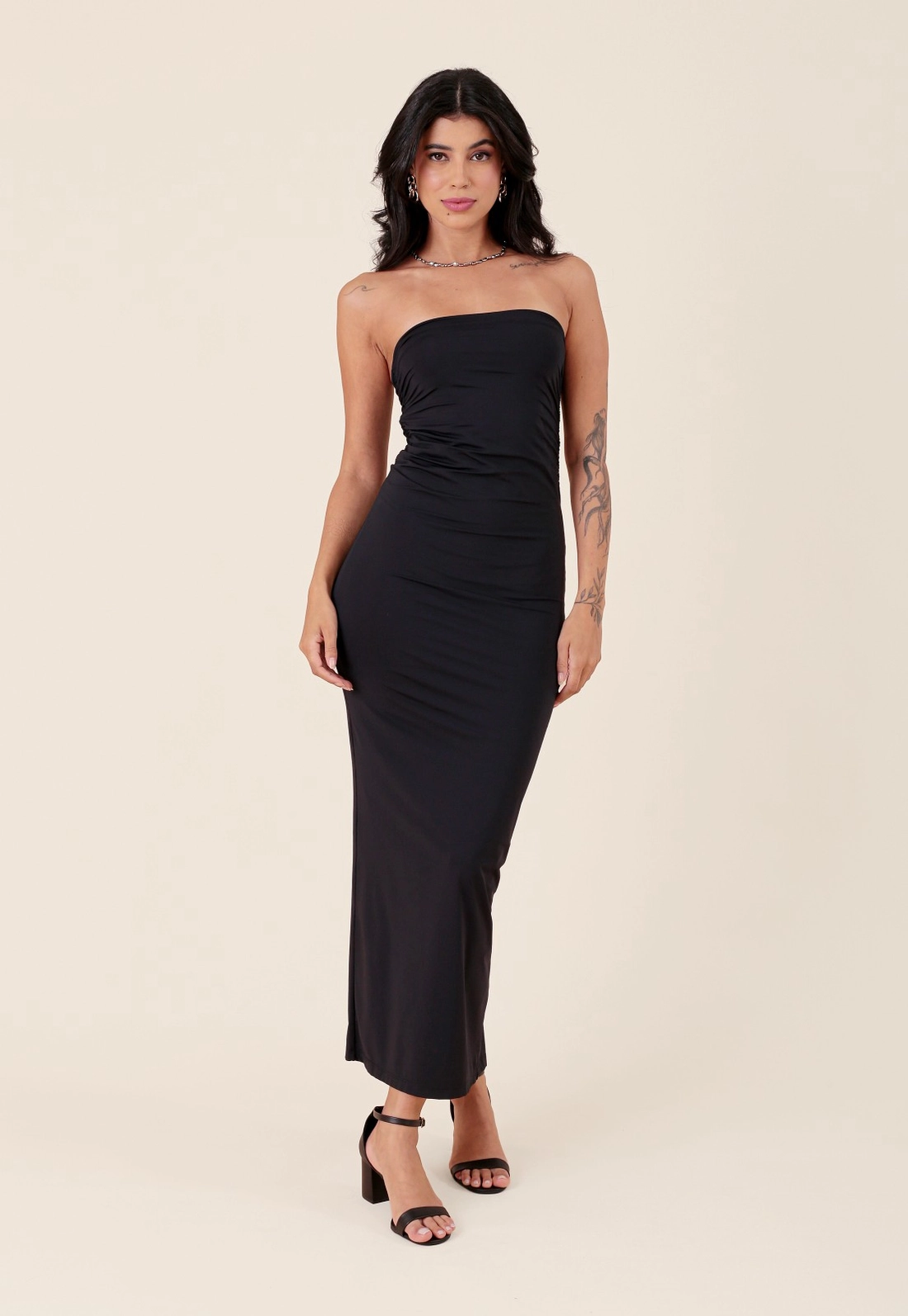 Vestido Midi Em Poliamida Com Decote Reto E Franzidos