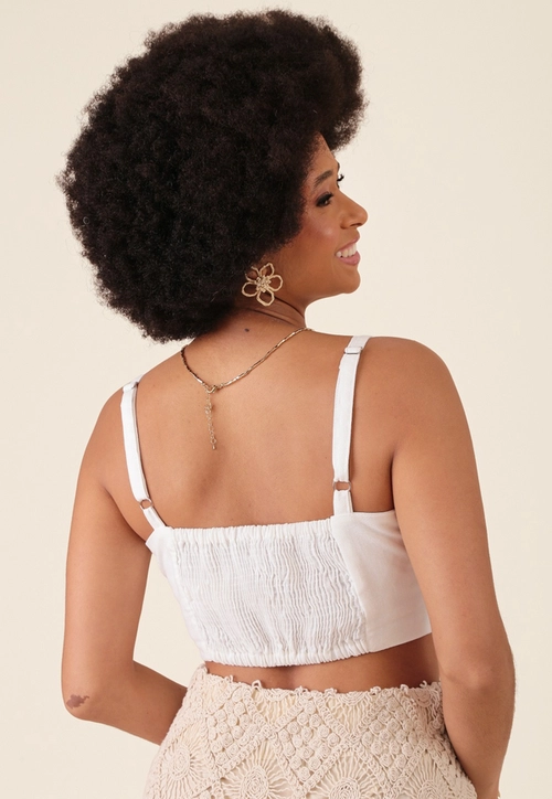 Blusa Cropped Em Linho Com Recortes E Lastex Costas