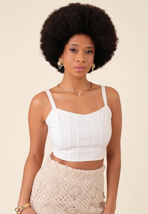 Blusa Cropped Em Linho Com Recortes E Lastex Costas