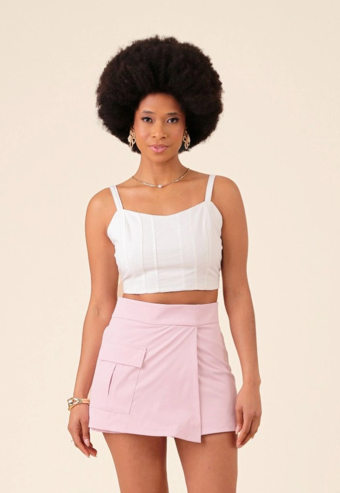 Short Saia Em Alfaiataria Sarjada Com Bolso Cargo