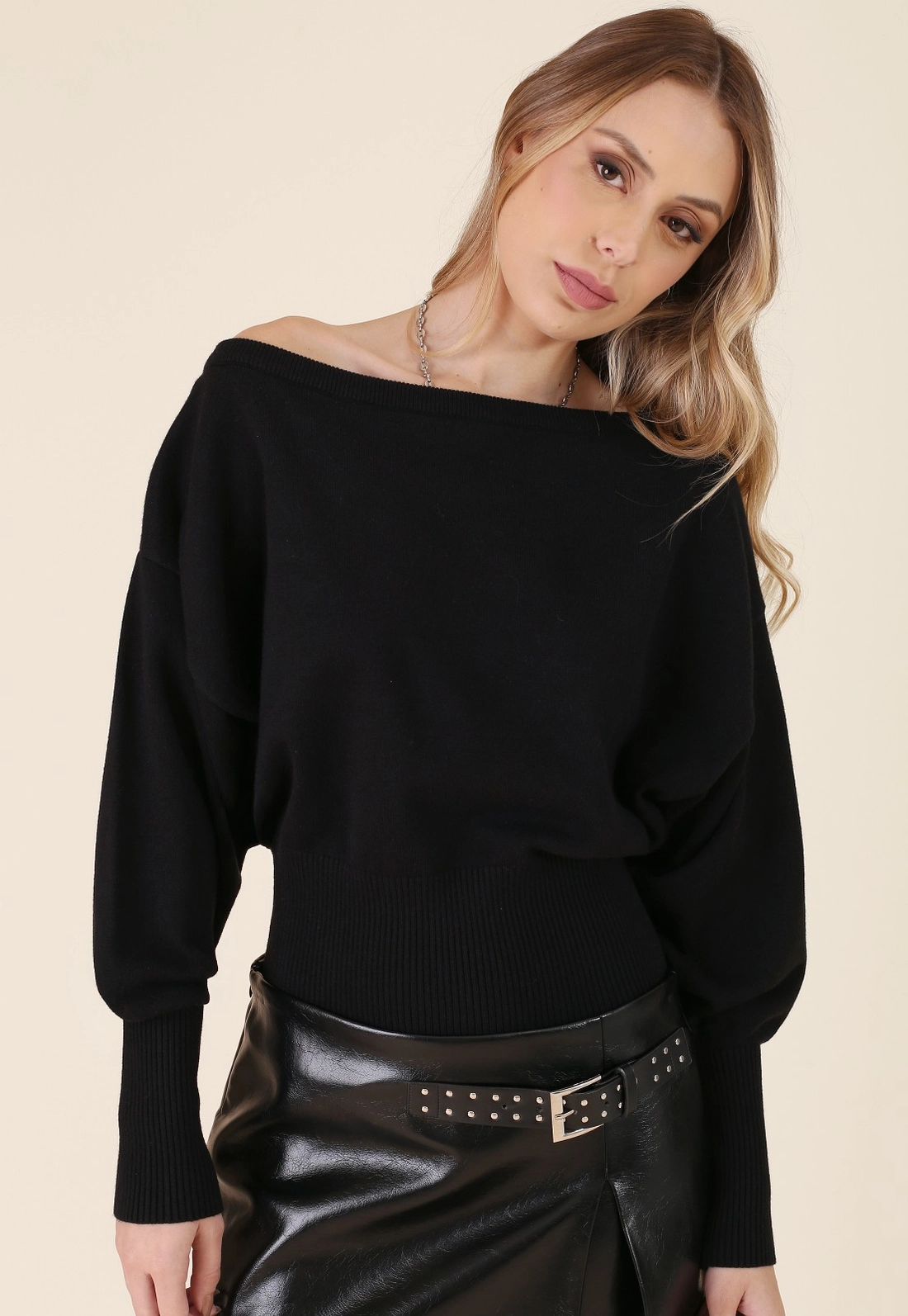 Blusa Tricô Oversized Manga Longa Ombro A Ombro