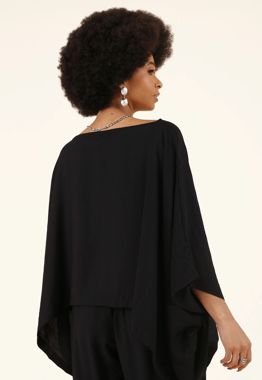Blusa Túnica Manga Morcego Em Viscose Alfaiataria
