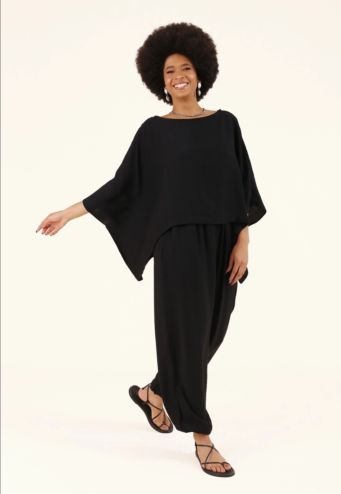 Blusa Túnica Manga Morcego Em Viscose Alfaiataria