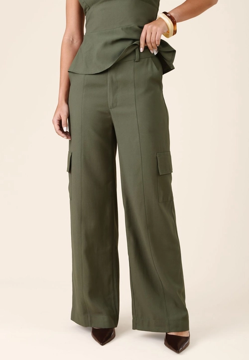 Calça Wide Leg Bolso Cargo Em Alfaiataria