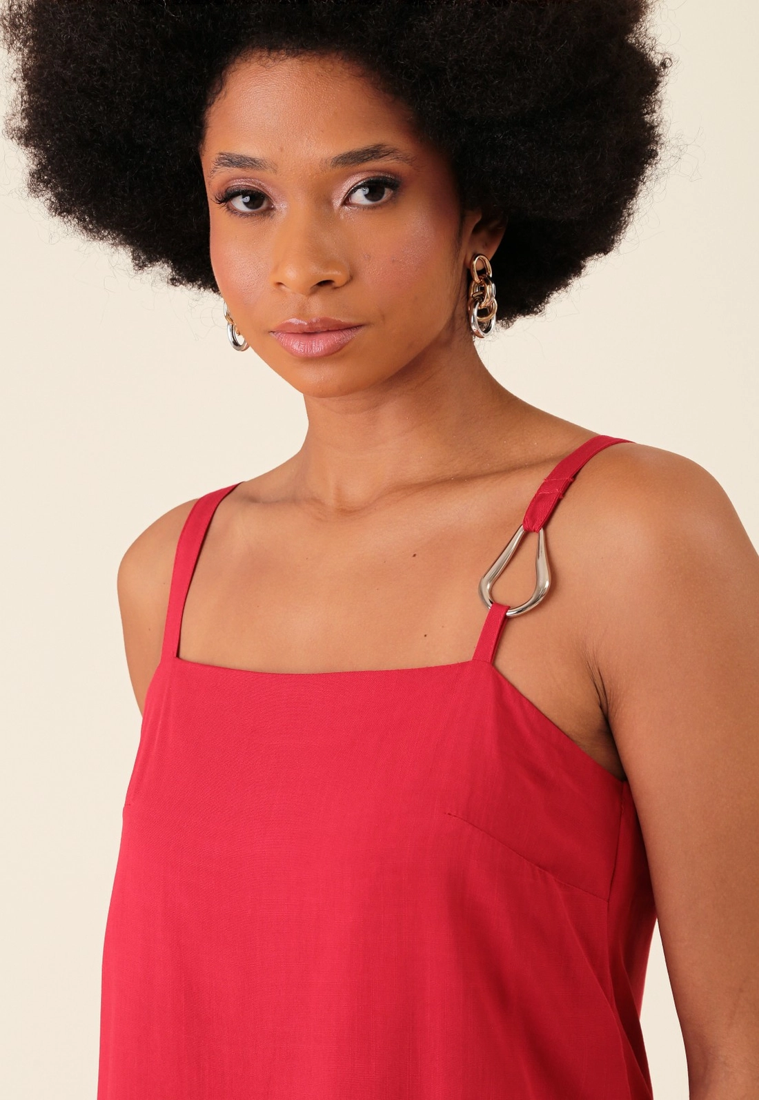 Blusa Assimétrica Em Viscose Alça Argola