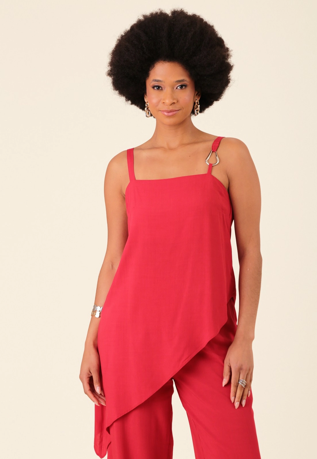 Blusa Assimétrica Em Viscose Alça Argola