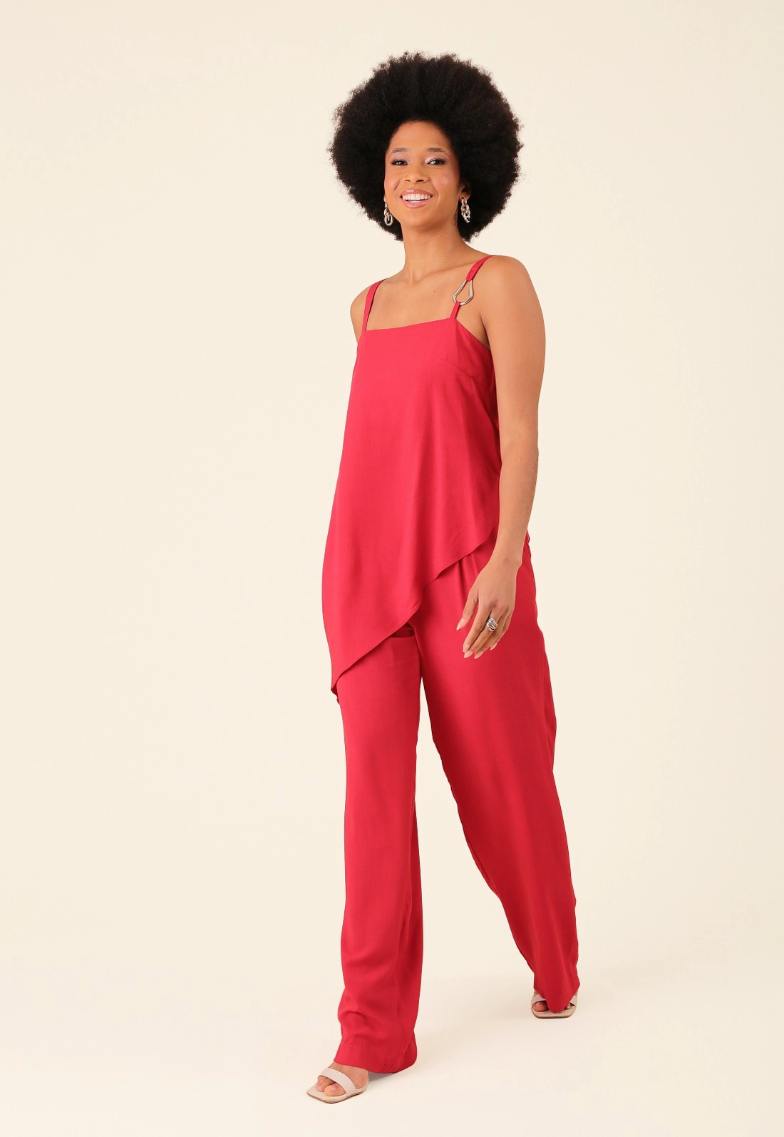 Blusa Assimétrica Em Viscose Alça Argola