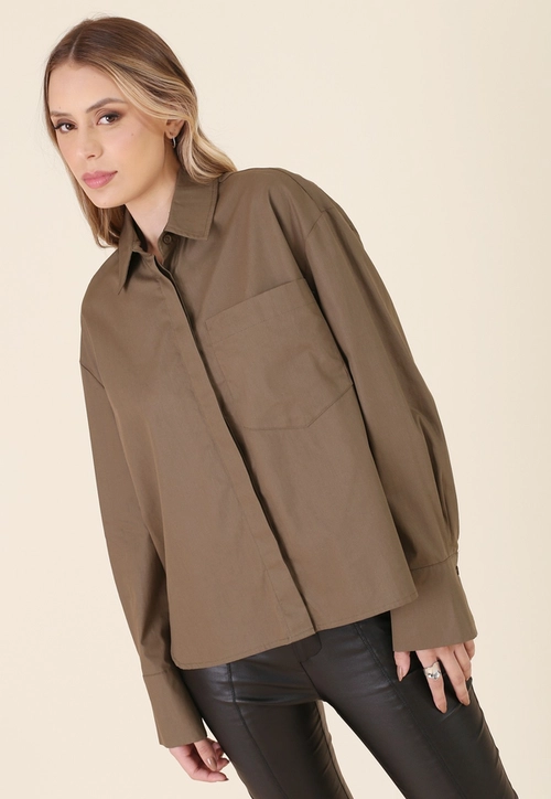 Camisa Tricoline Manga Longa Oversized Com Bolso