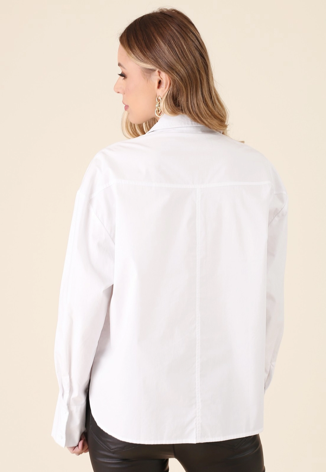 Camisa Tricoline Manga Longa Oversized Com Bolso