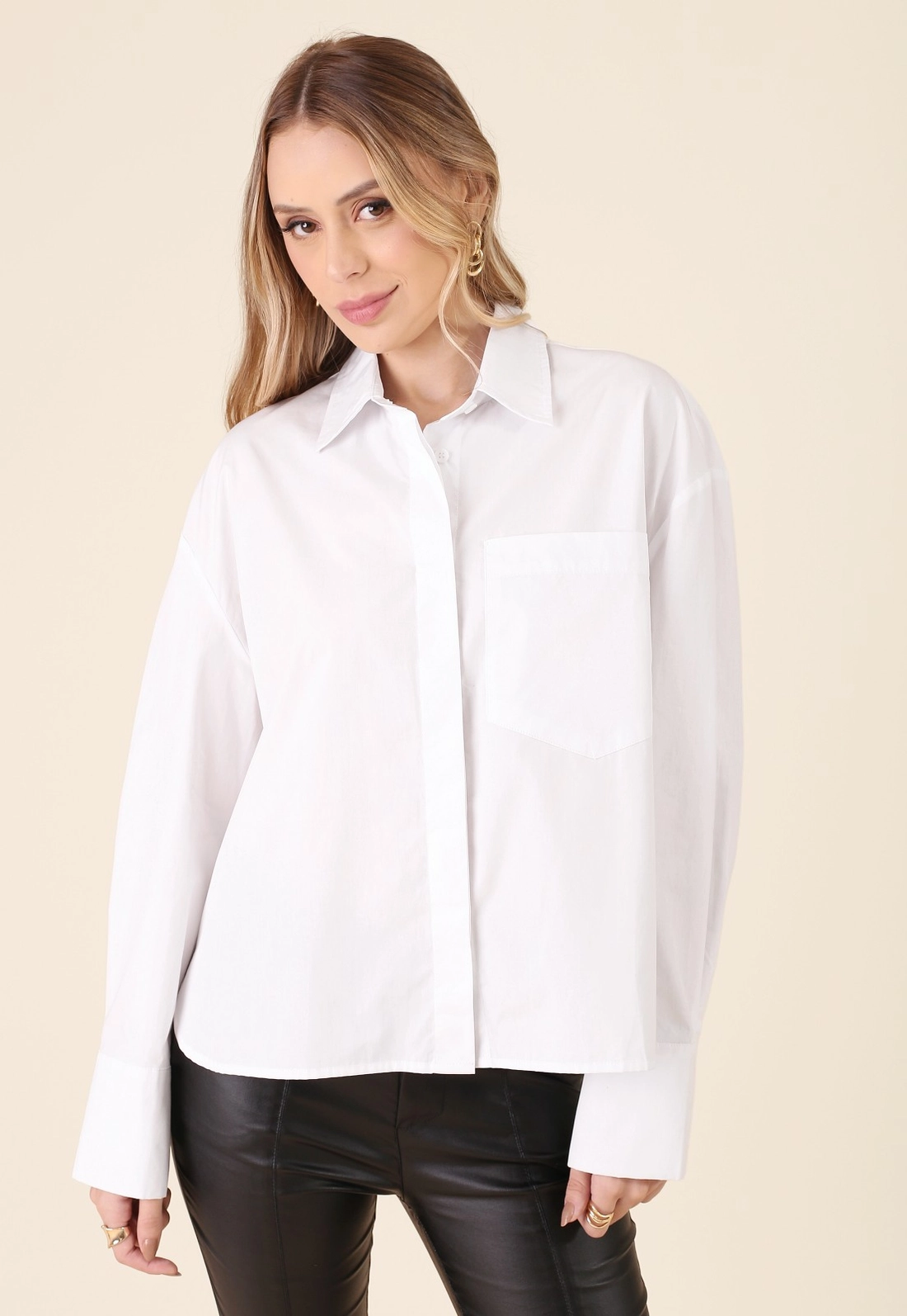 Camisa Tricoline Manga Longa Oversized Com Bolso