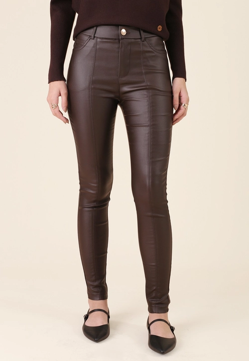 Calça Skinny Em Bengaline Resinado