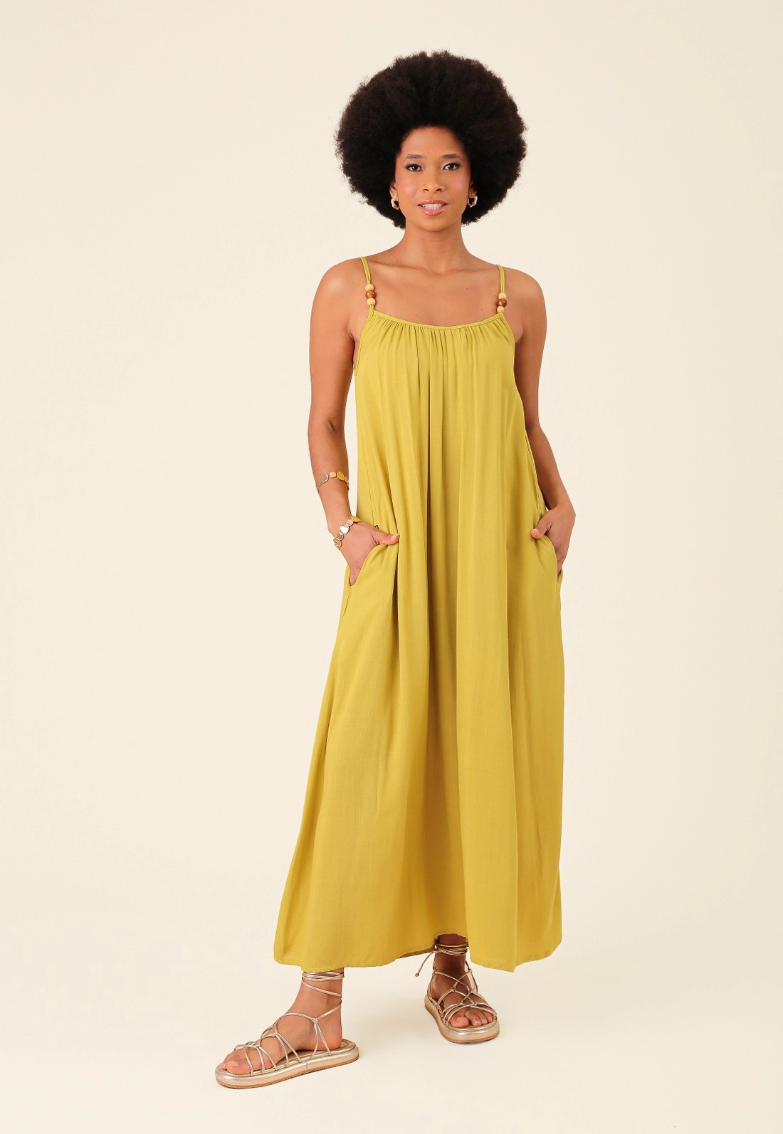 Vestido New Midi Evasê Em Viscolinho Com Bolso
