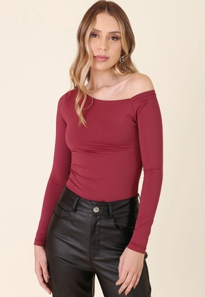 Blusa Em Poliamida Com Decote Assimétrico Manga Longa