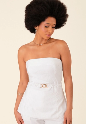 Blusa Peplum Decote Reto Com Cinto Em Alfaiataria
