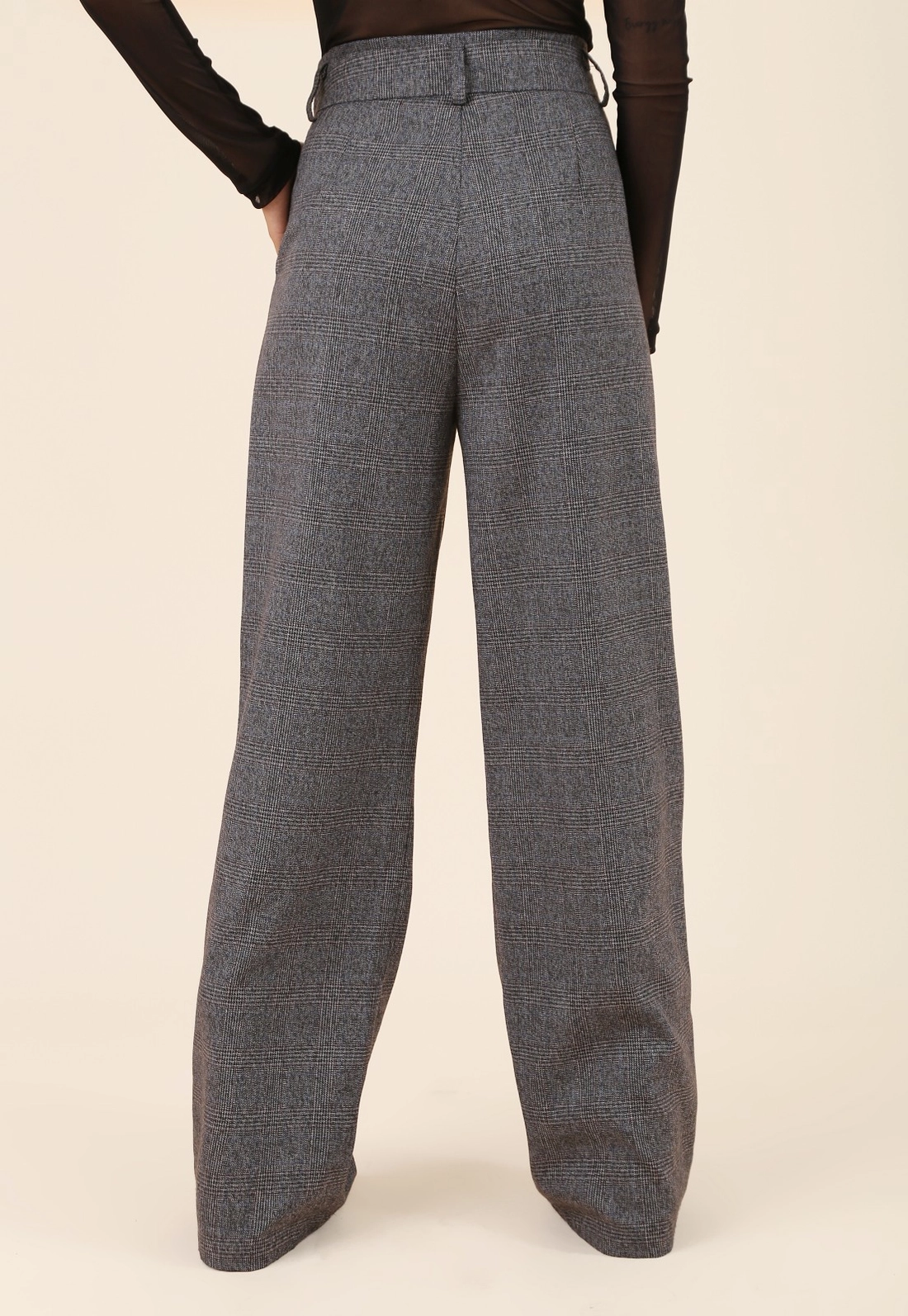 Calça Wide Leg Xadrez Em Alfaiataria