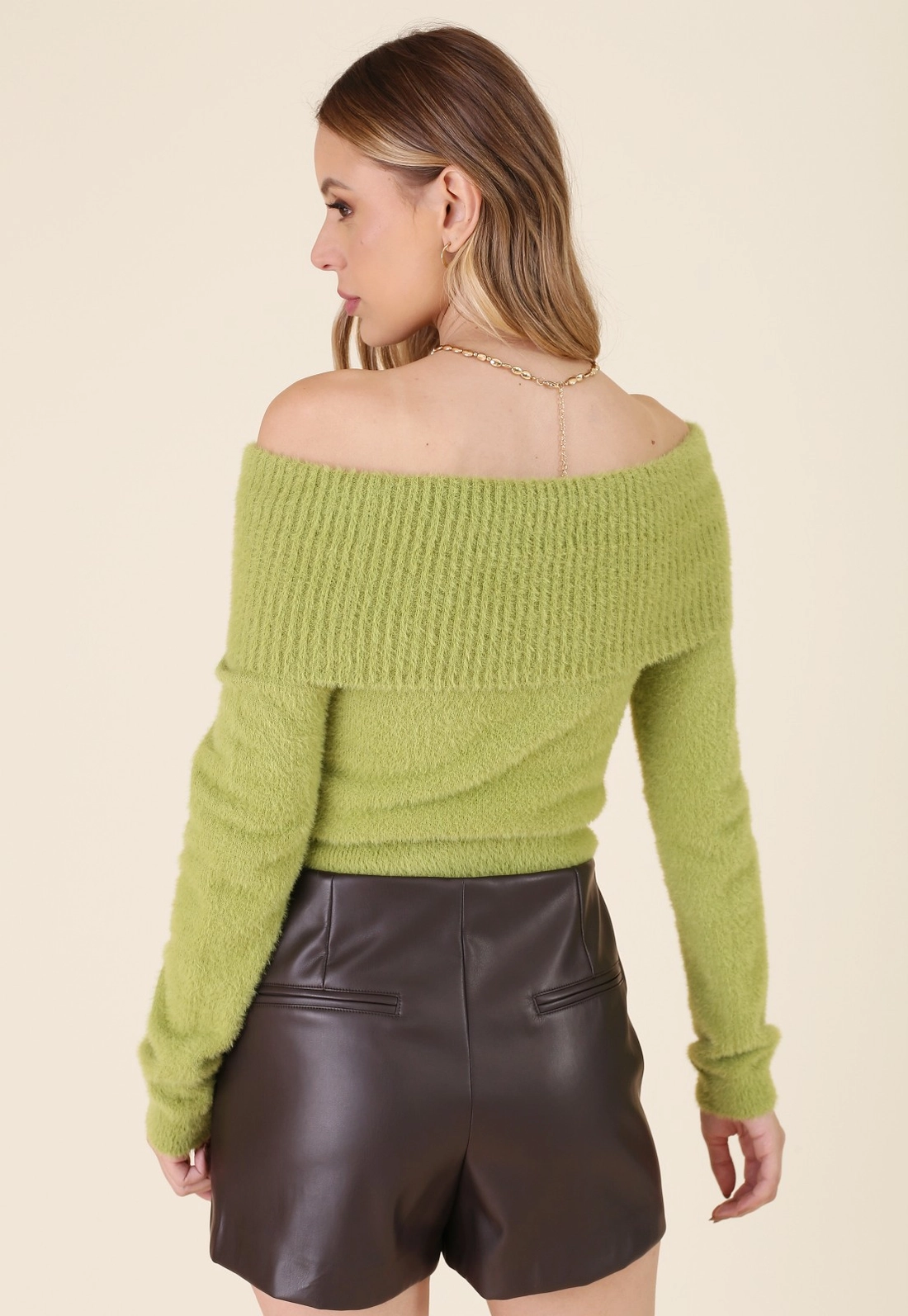 Short Saia Com Transpasse Em Pu