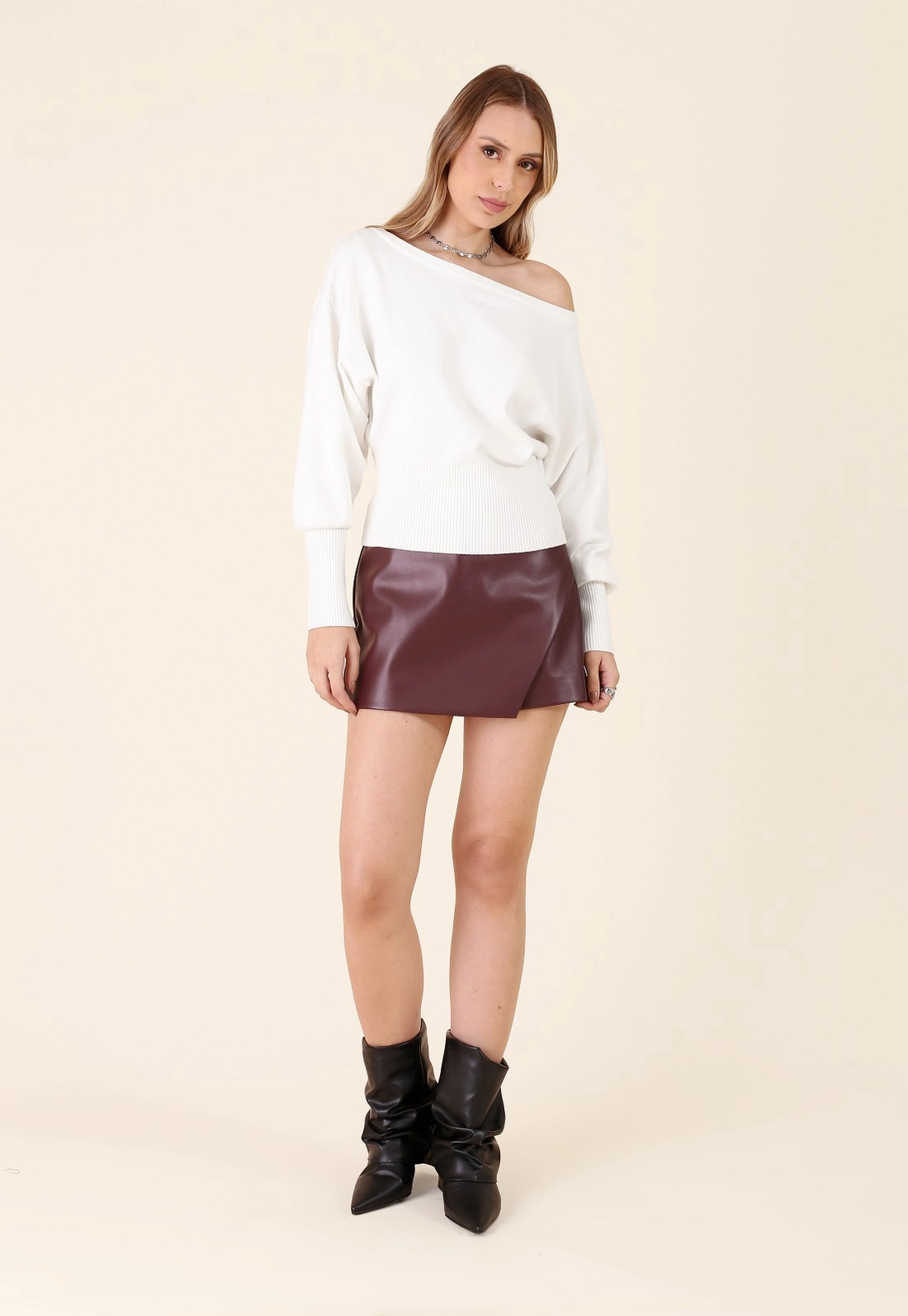 Short Saia Com Transpasse Em Pu