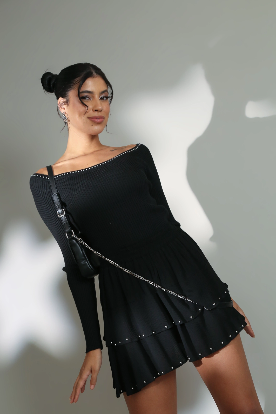 Saia Curta Com Recortes Em Viscose