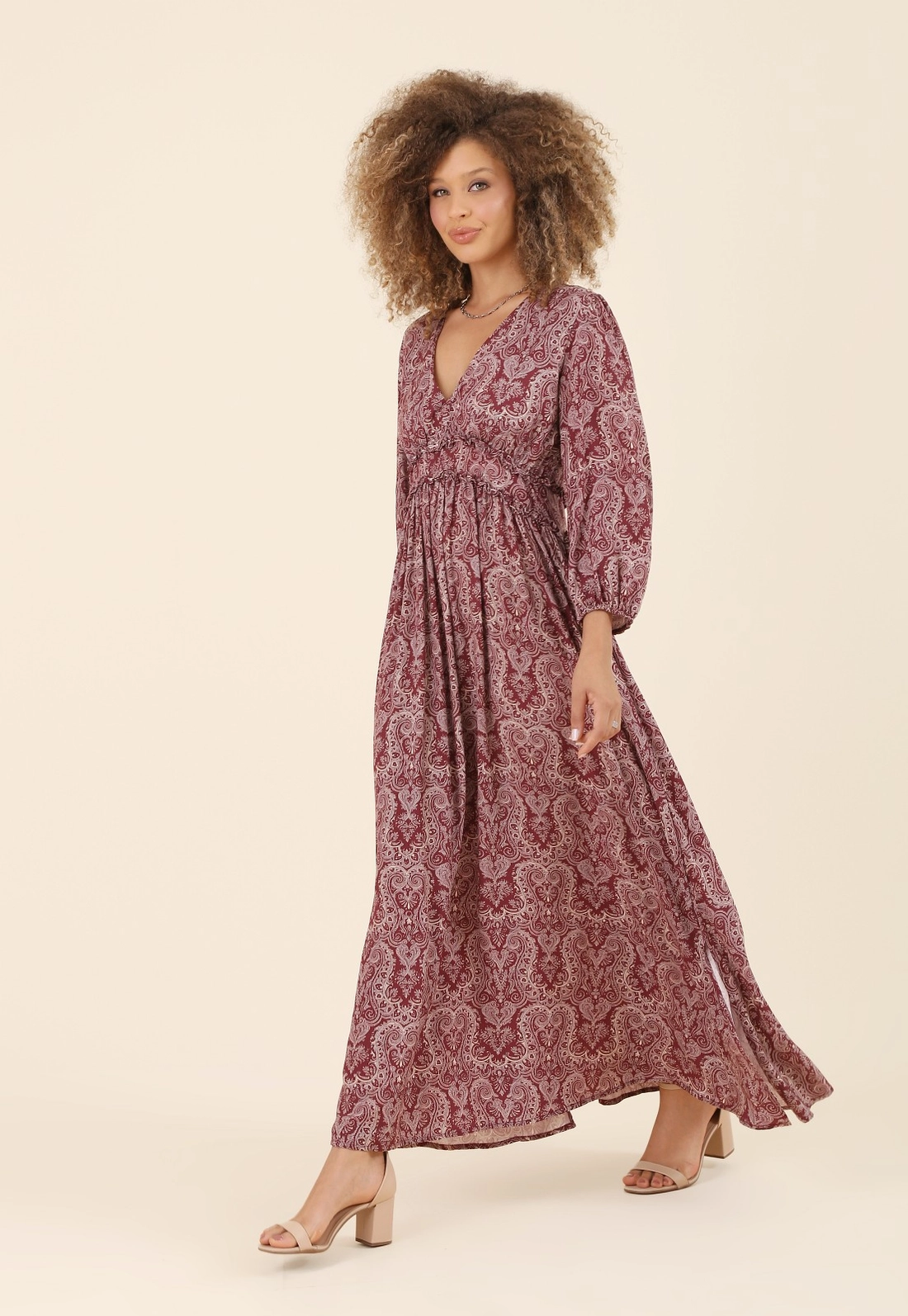 Vestido Midi Manga Longa Com Estampa Caschemere Em Viscose