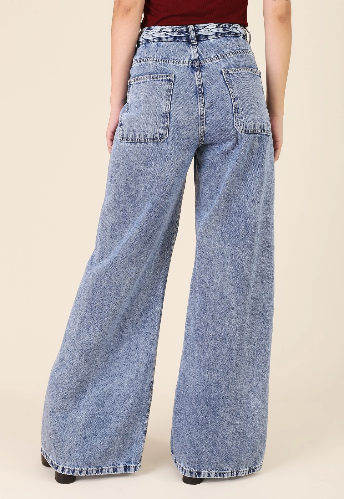 Calça Jeans Wide Leg Com Trança No Cós