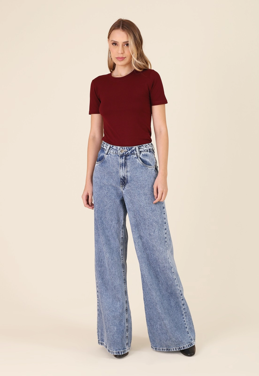 Calça Jeans Wide Leg Com Trança No Cós