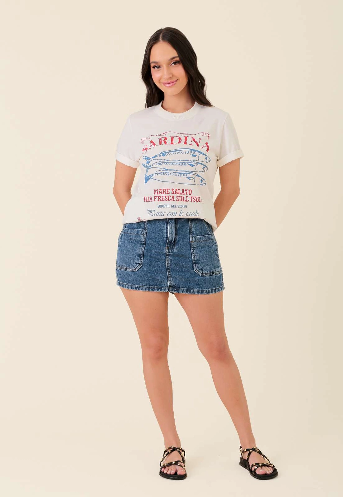 Shorts Saia Em Jeans Com Recorte E Bolso