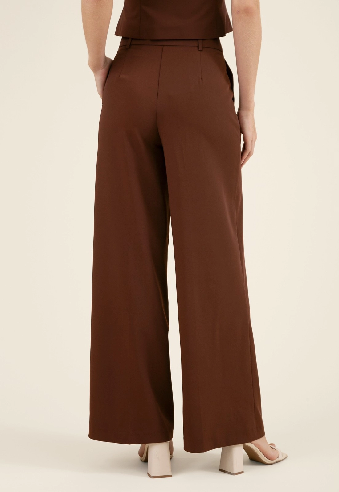 Calça Wide Leg Em Alfaiataria Com Cós Transpassado