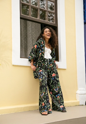 Kimono Em Viscose Estampada Tucano Tropical