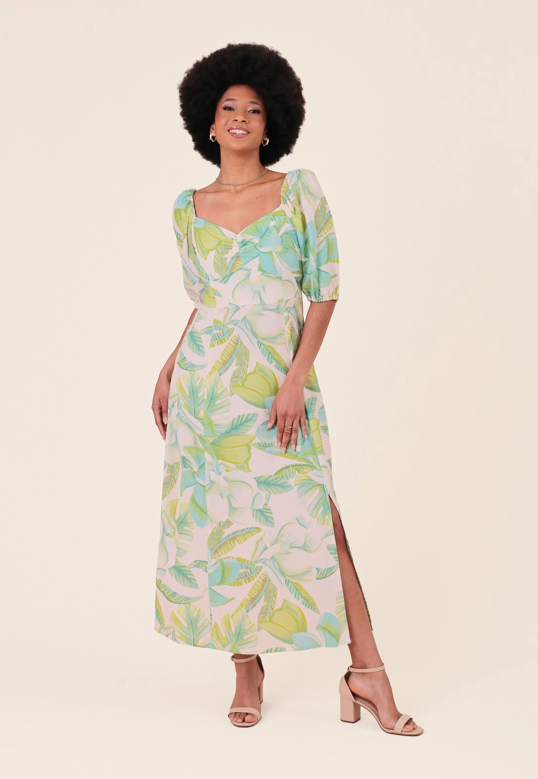 Vestido Midi Manga Curta Em Linho Estampada Flor da Ilha