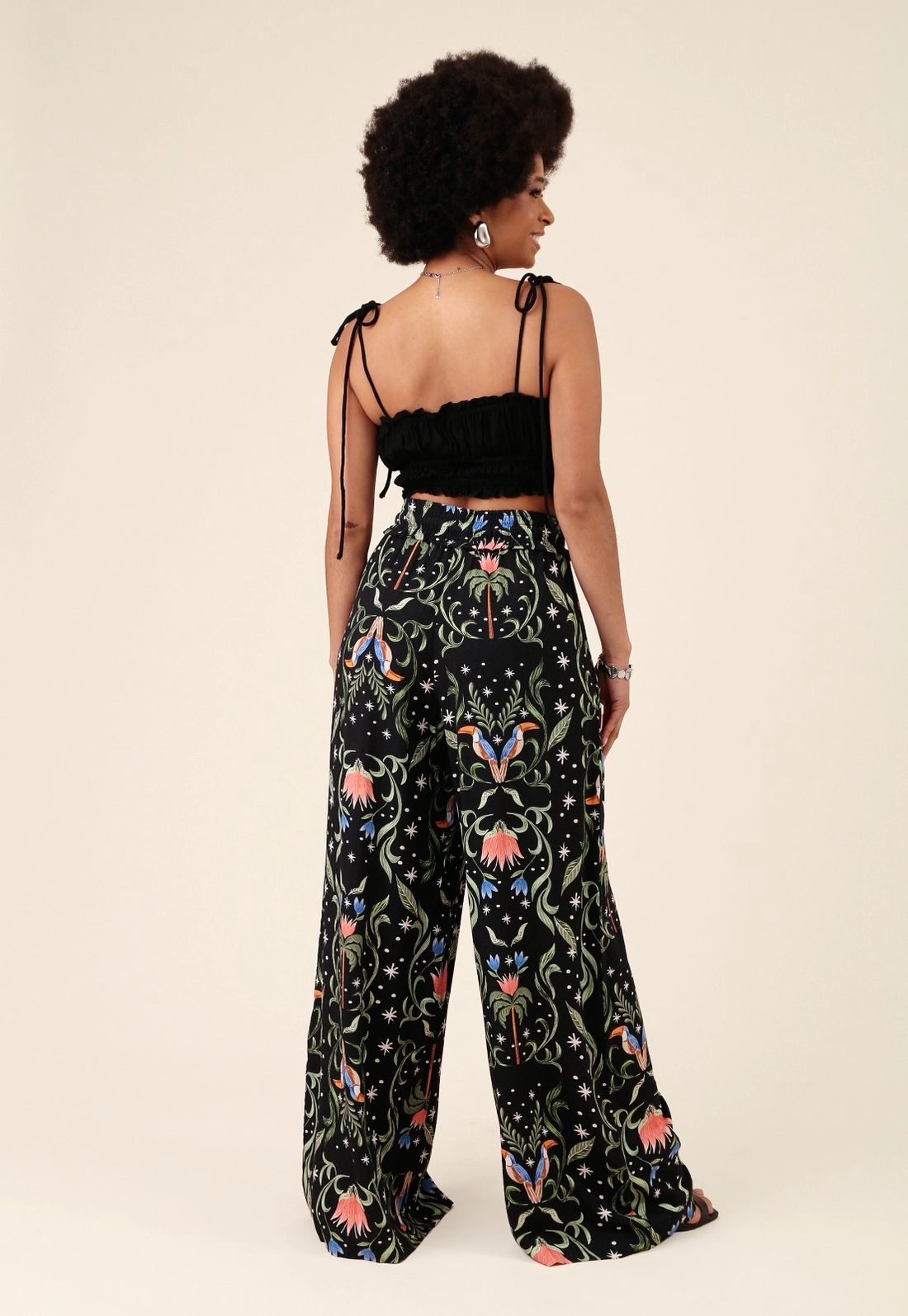 Calça Pantalona Em Viscose Estampada Tucano Tropical