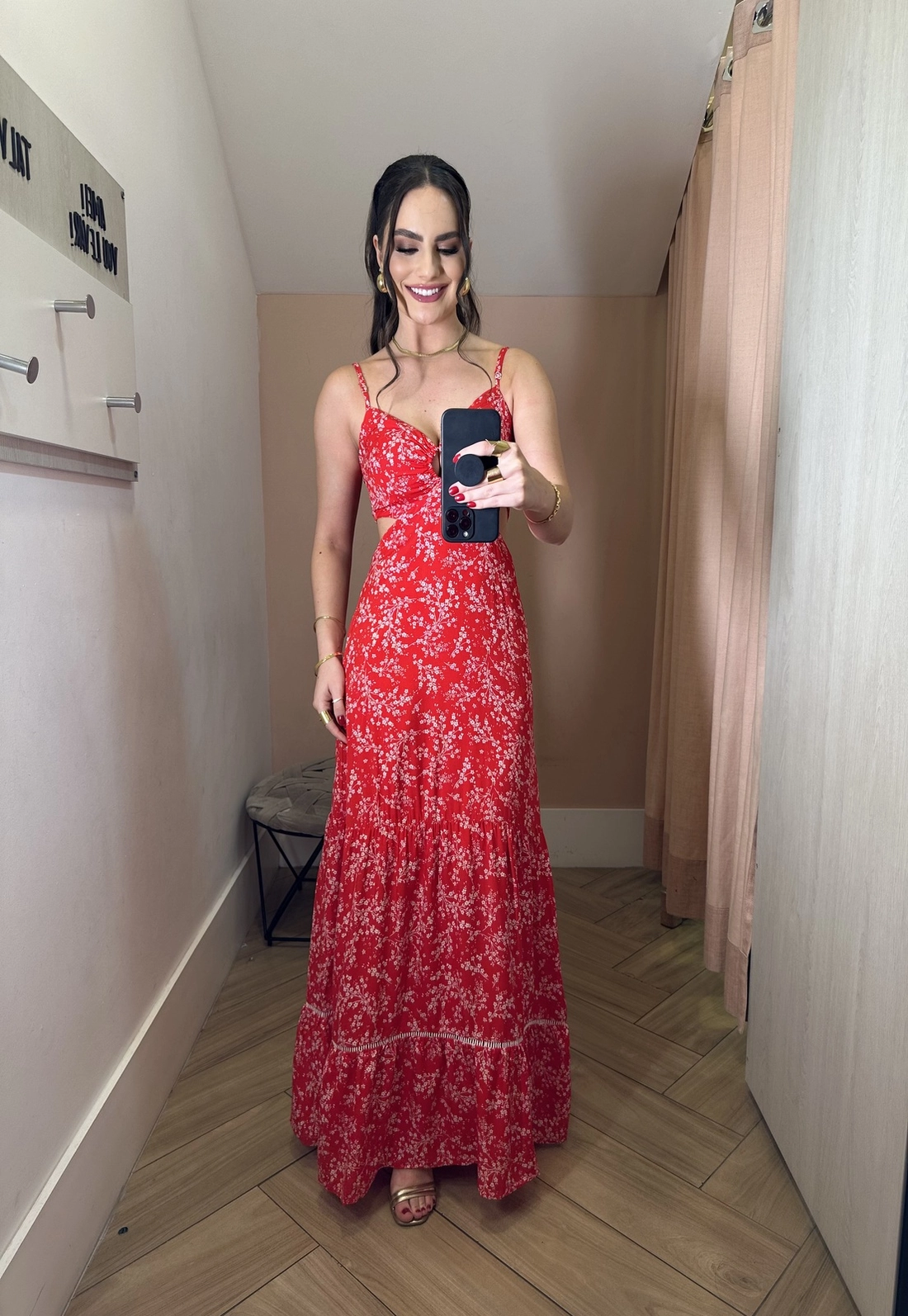 Vestido Longo Em Viscose Liberty Alça E Abertura Lateral