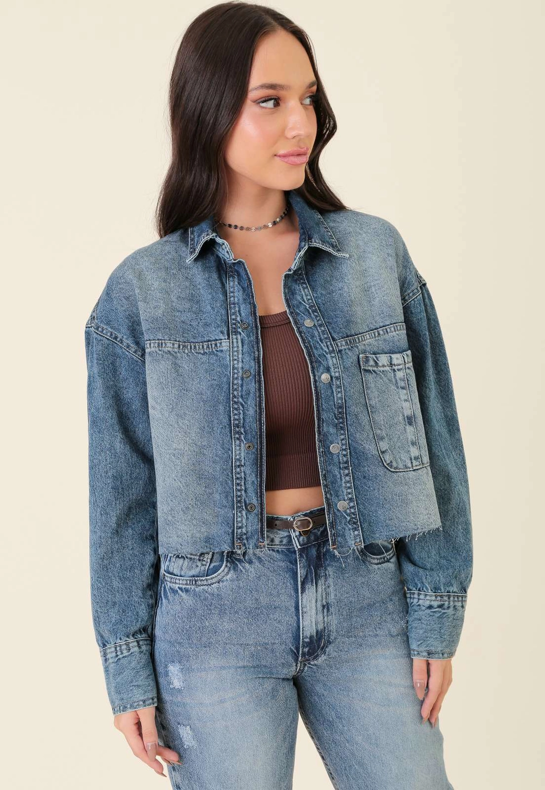 Jaqueta Jeans Com Recortes E Bolso