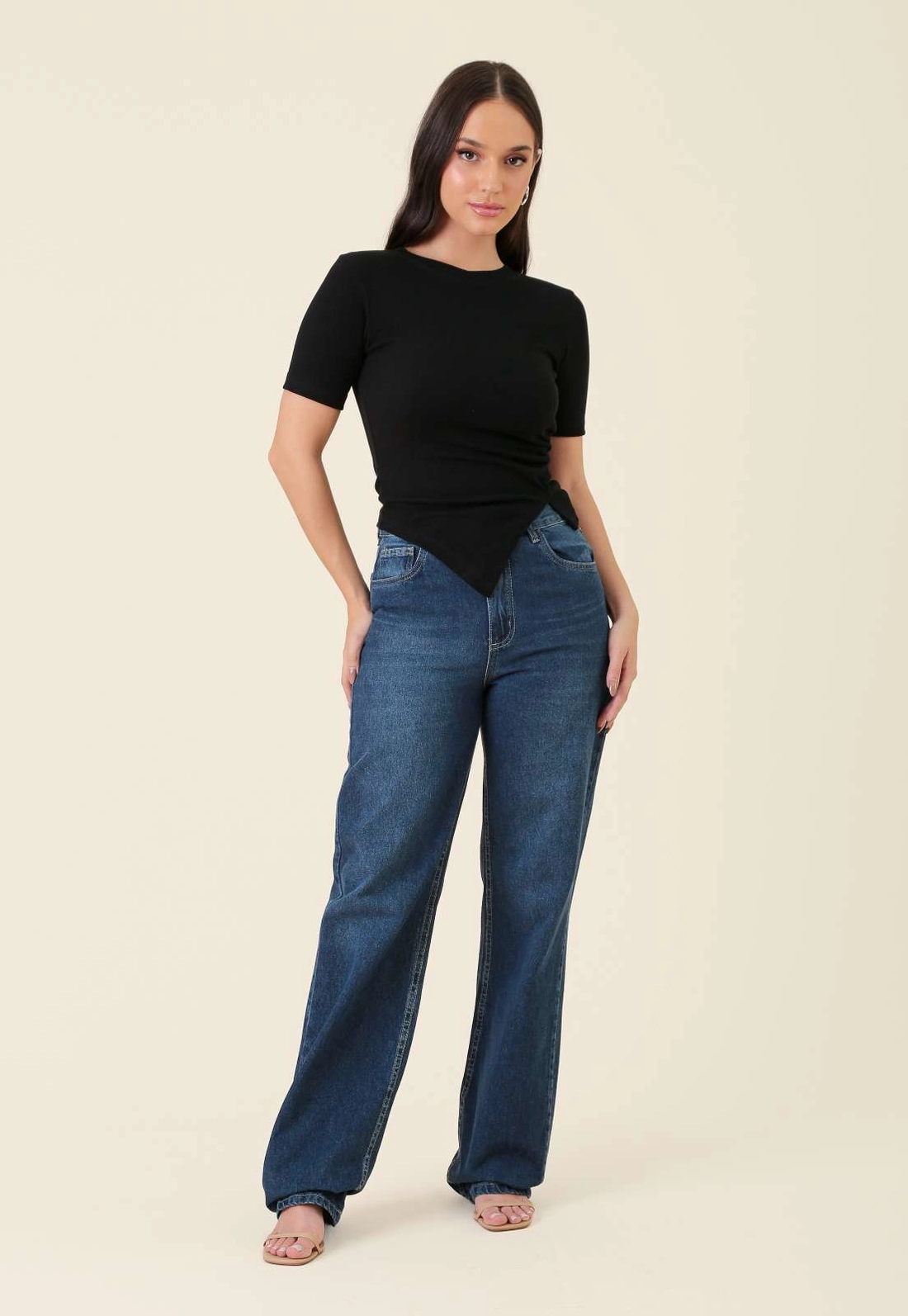 Blusa Assimétrica Em Ribana Canelada Manga Curta