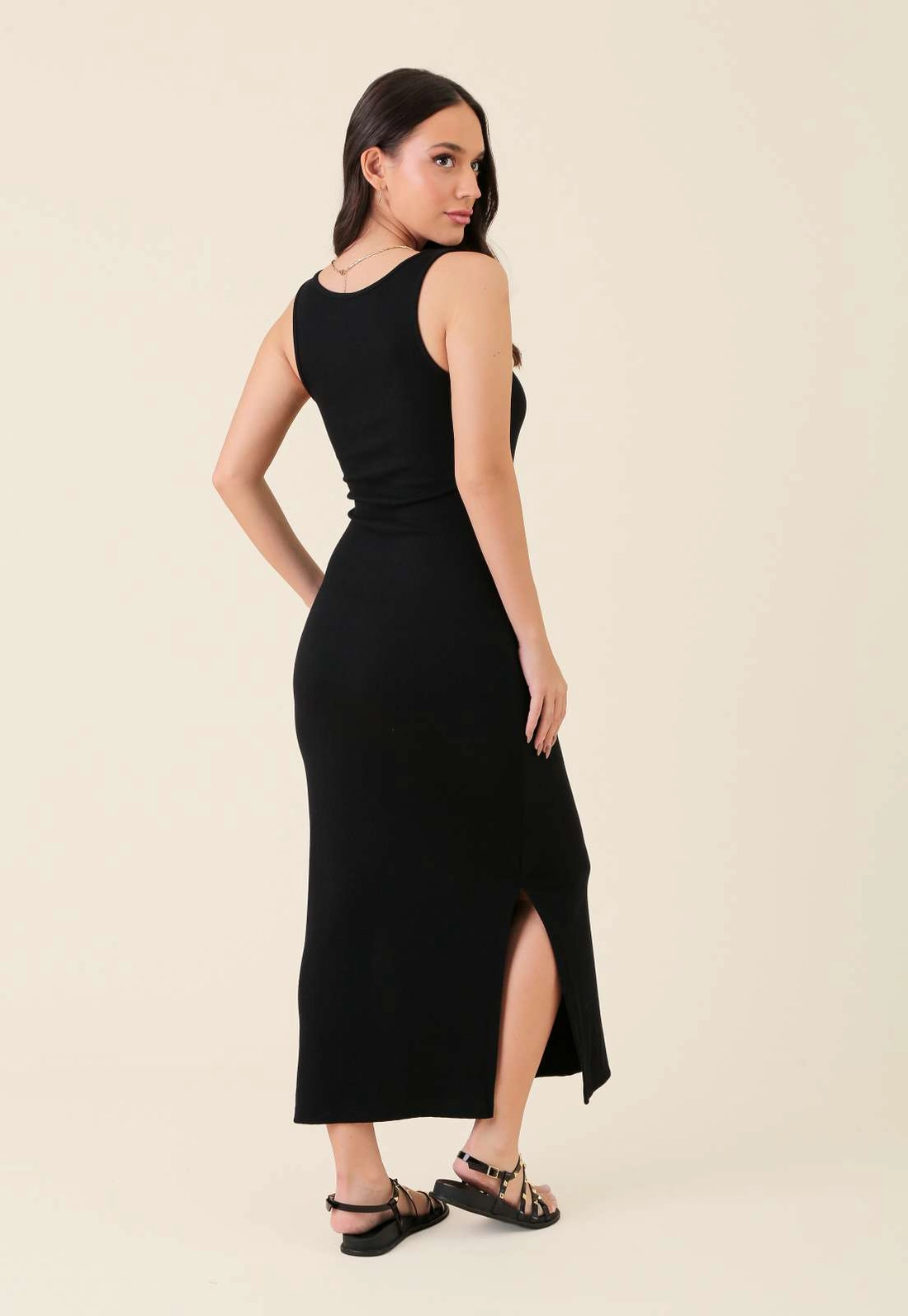 Vestido Midi Em Ribana Canelado Sem Manga Com Fenda