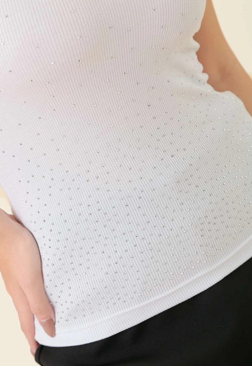 Blusa Sem Manga Com Strass Em Malha Canelada