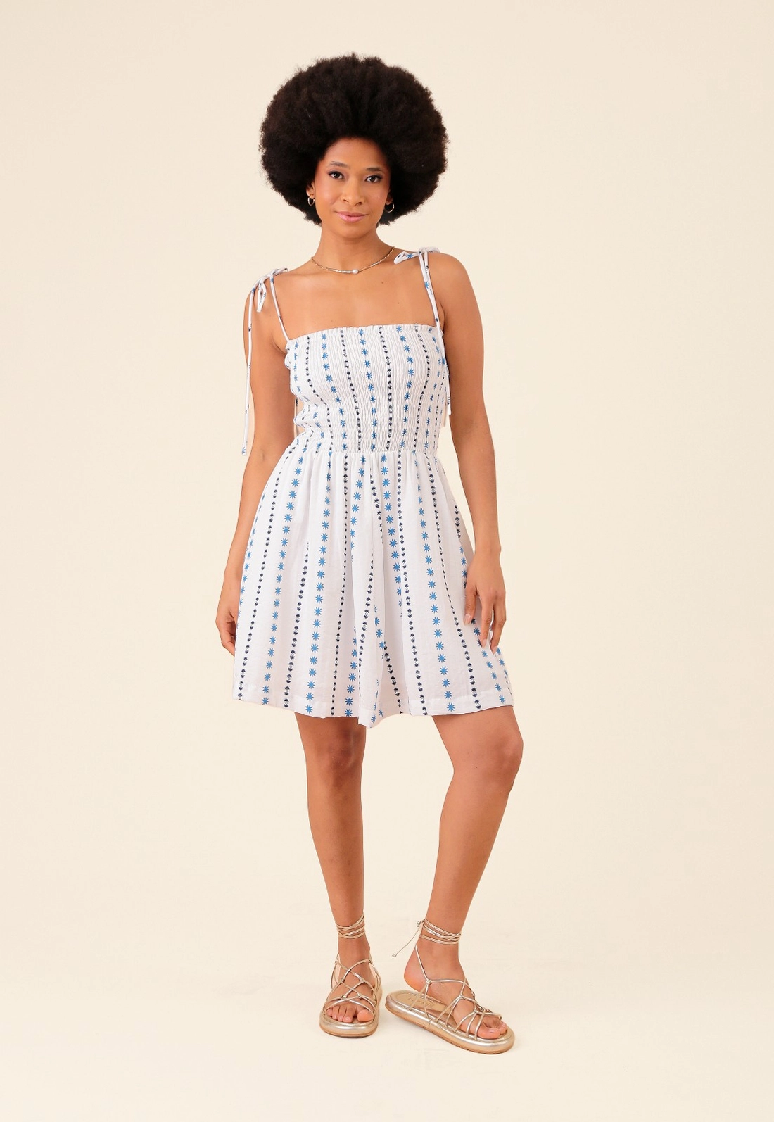 Vestido Curto Em Algodão Estampado Alça Lastex