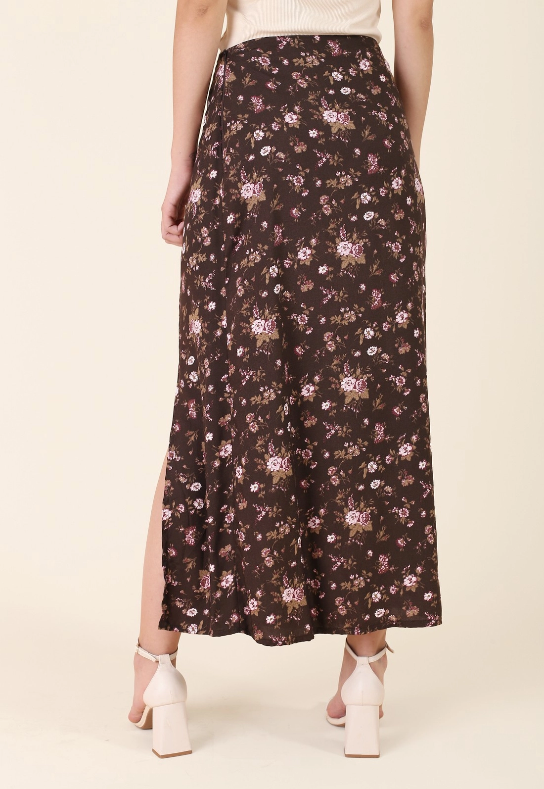 Saia Midi Em Viscose Estampada Floral