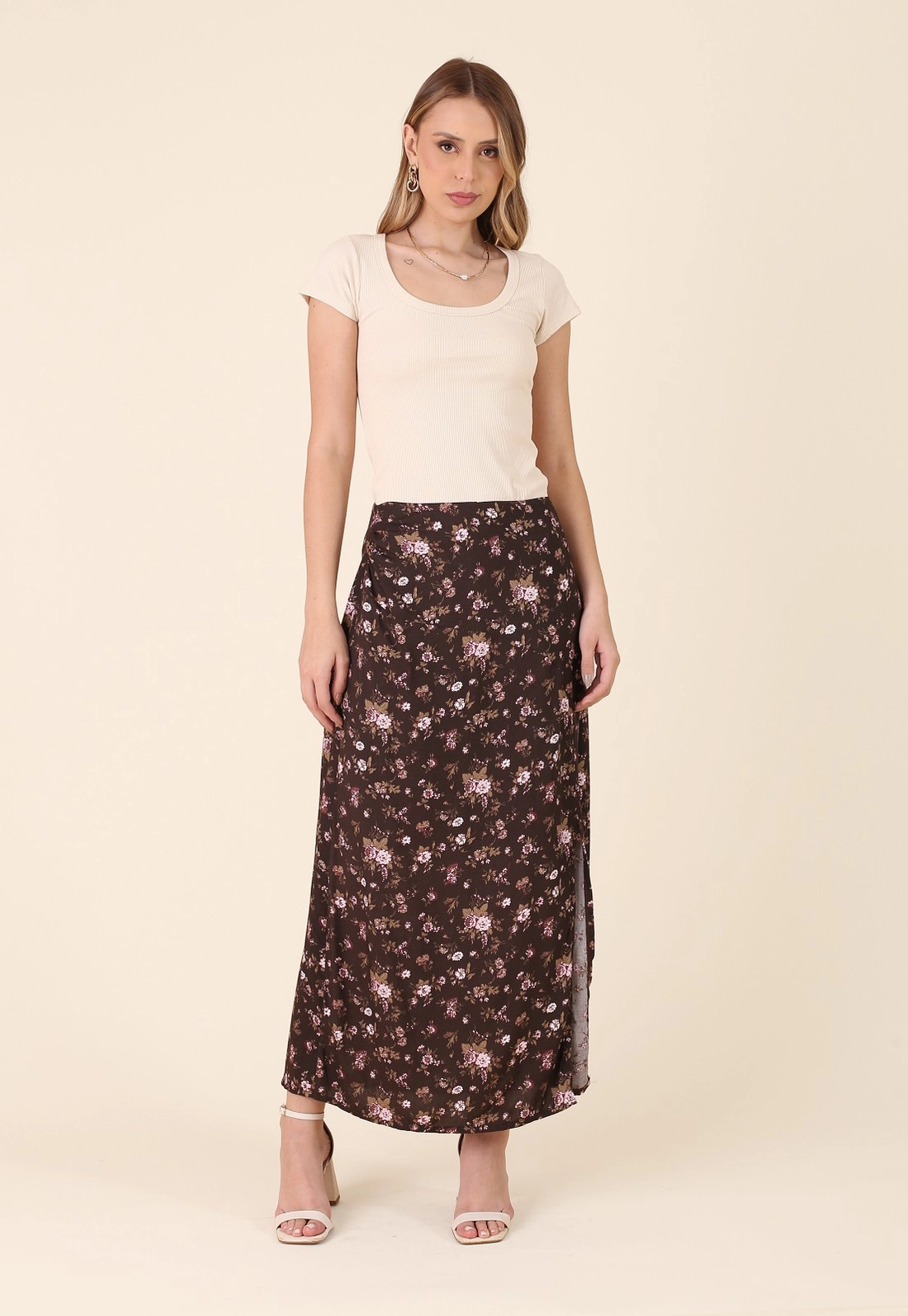 Saia Midi Em Viscose Estampada Floral