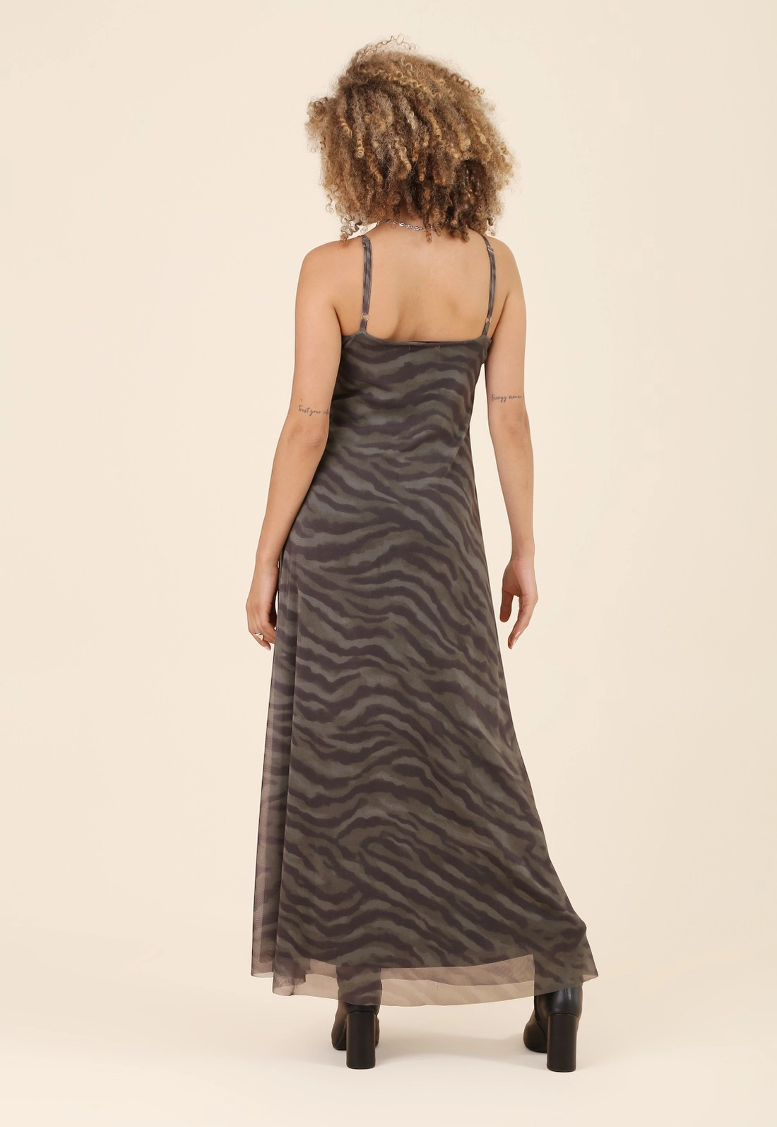 Vestido New Midi Com Alça Em Tule Estampado Zebra