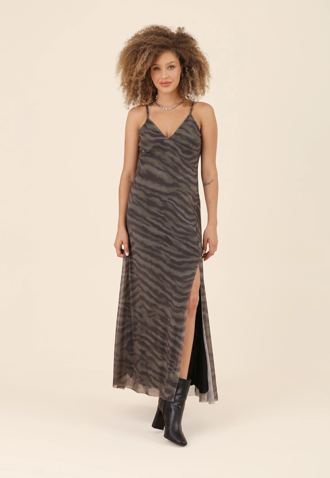 Vestido New Midi Com Alça Em Tule Estampado Zebra