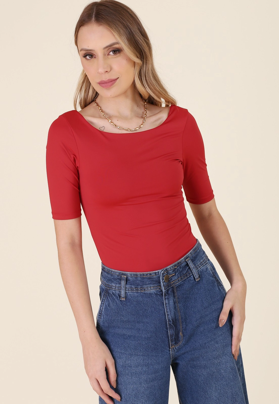 Blusa Manga Curta Decote Costa Em Poliamida