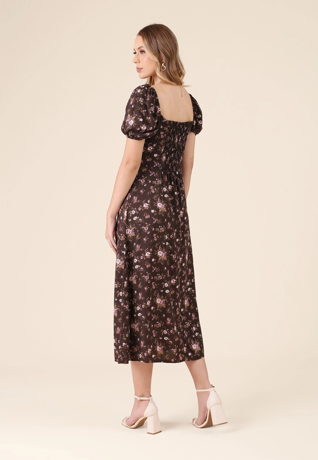 Vestido Midi Em Viscose Estampada Floral Manga Curta