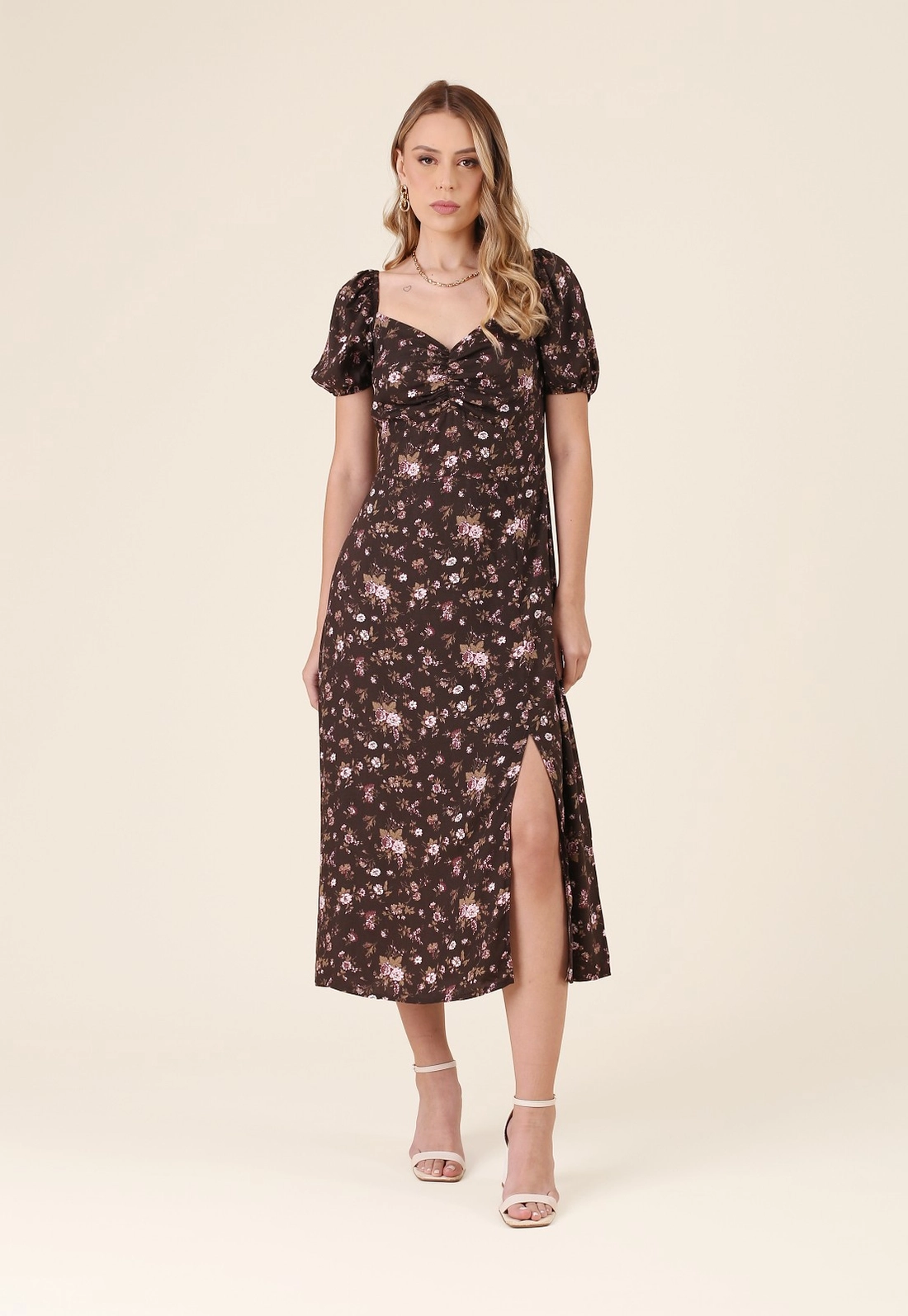Vestido Midi Em Viscose Estampada Floral Manga Curta