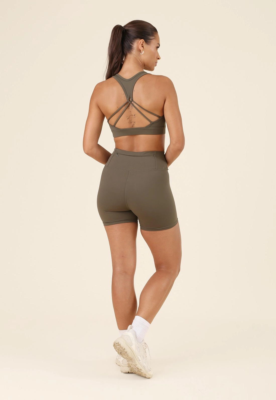 Short Esportivo Em Poliamida Com Bolso Cós