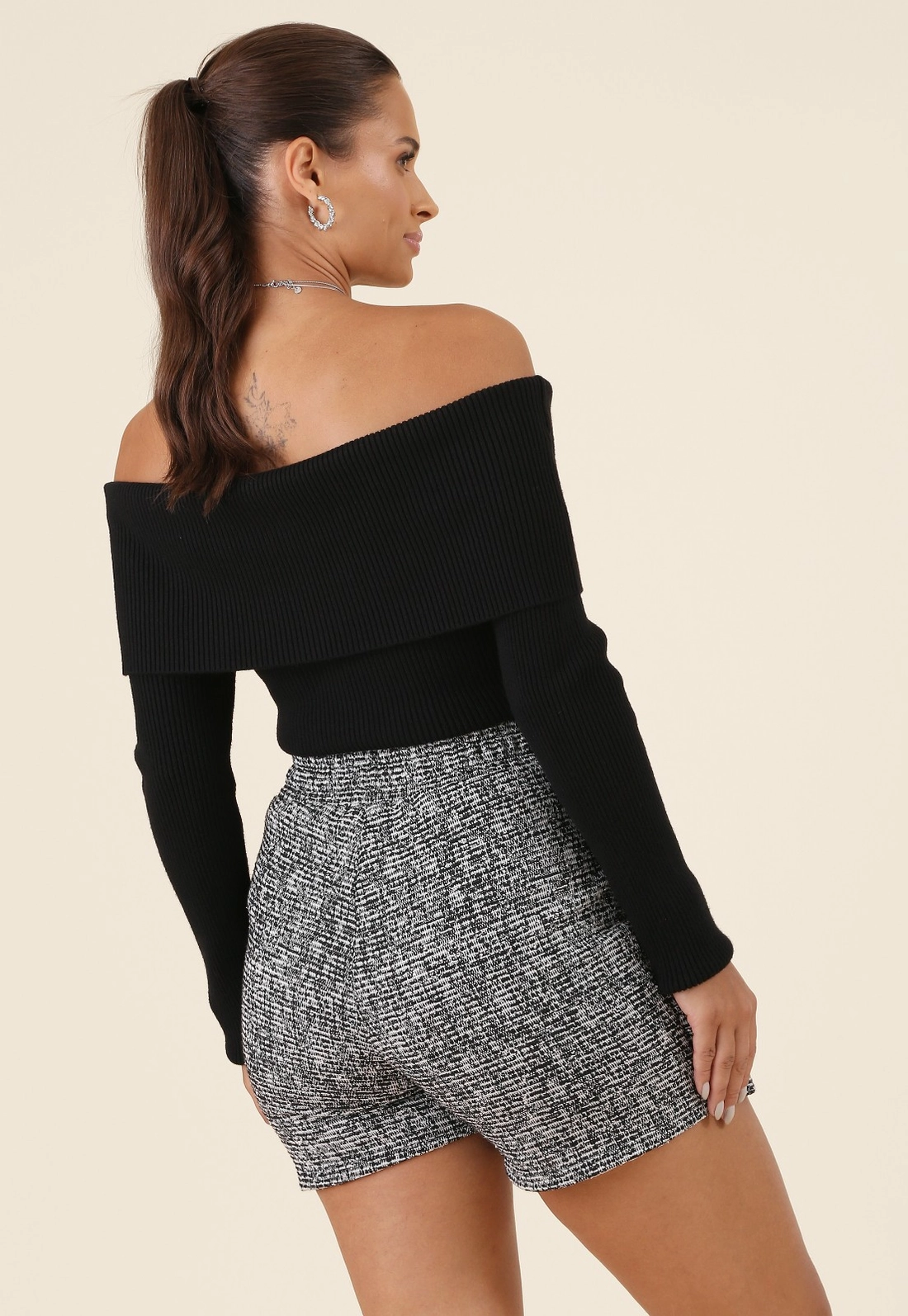 Short Saia Em Malha Tweed
