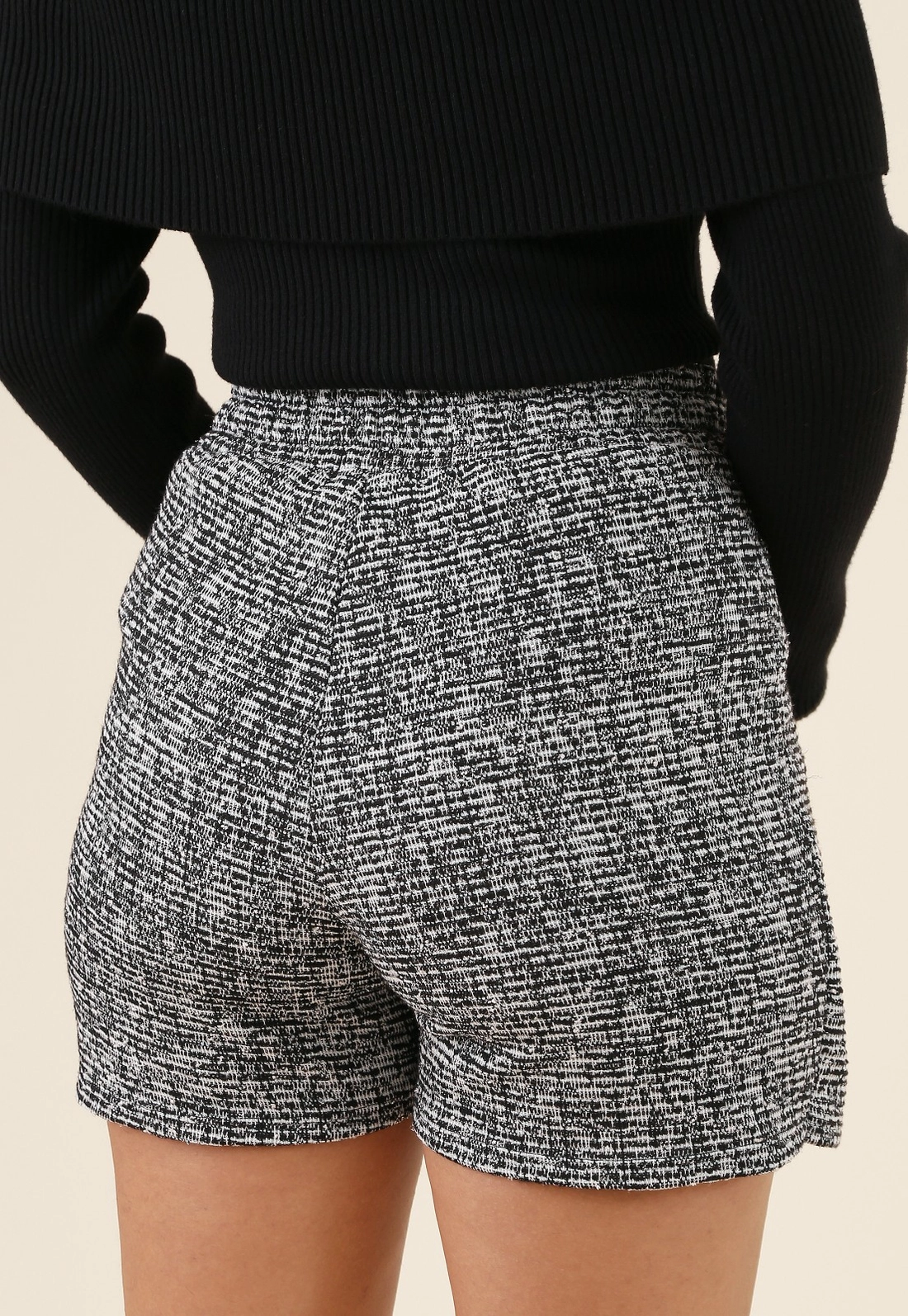 Short Saia Em Malha Tweed