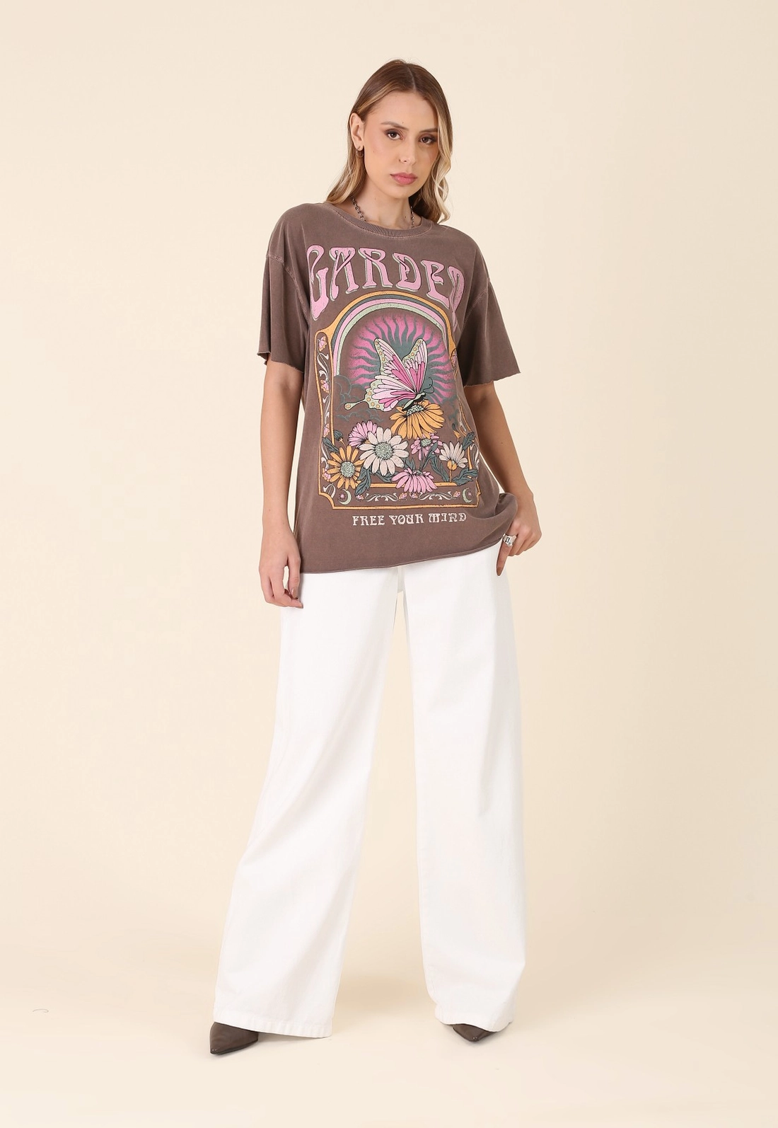 T-Shirt Em Malha Estonada Manga Curta Garden