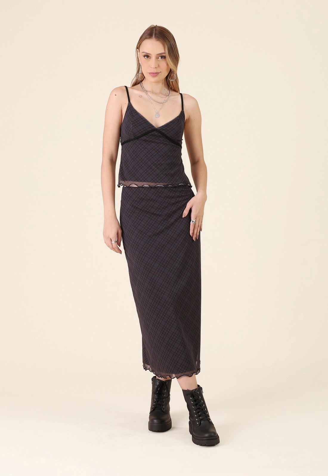 Saia Midi Em Tule Mini Xadrez