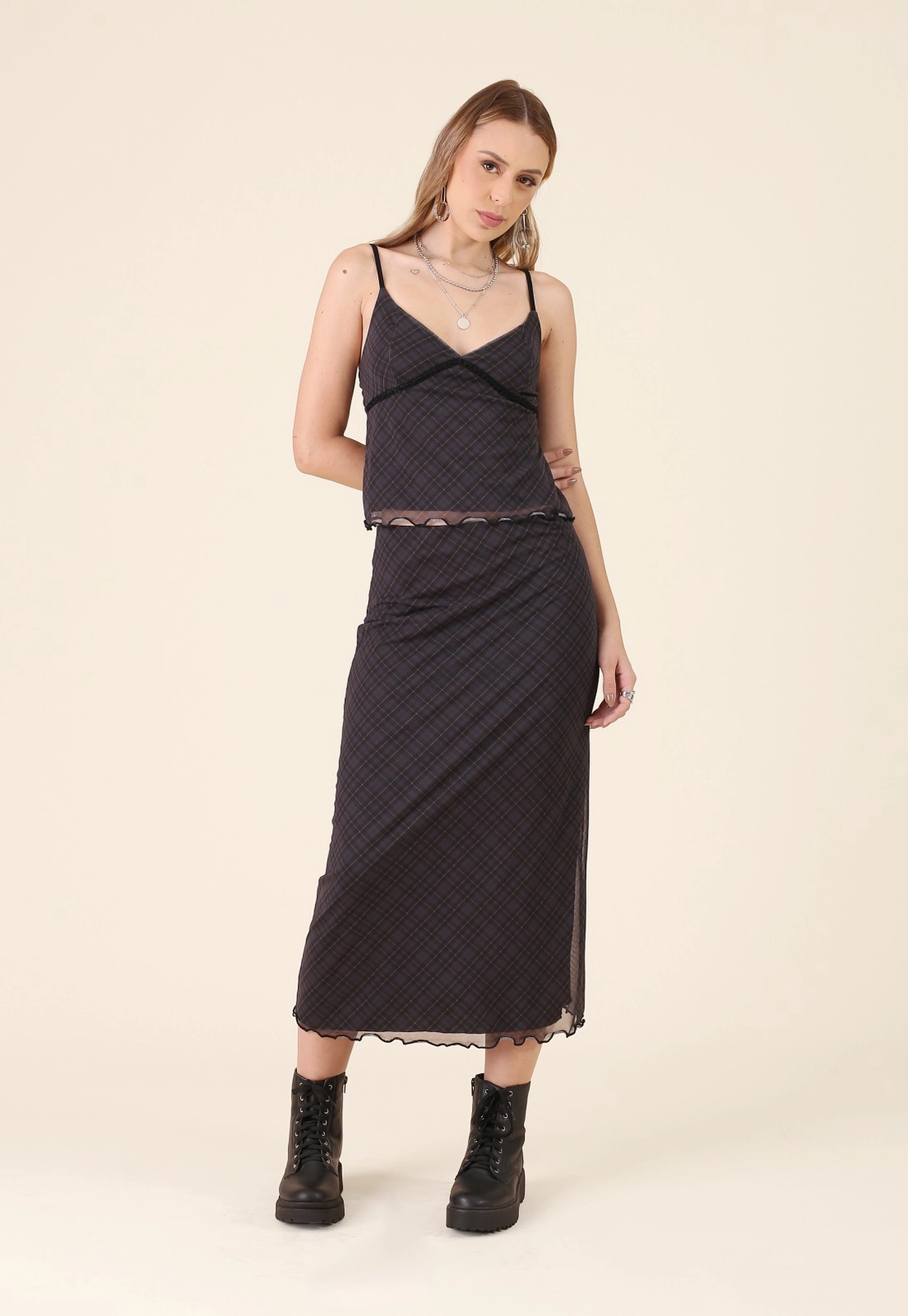 Saia Midi Em Tule Mini Xadrez
